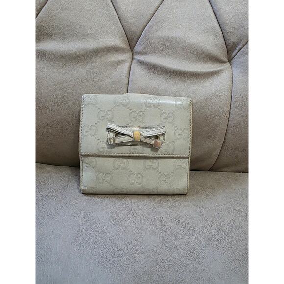 Gucci Handbags - Gucci Guccissima Leather Princy Compact Wallet EUC